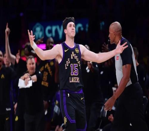 輸雷霆發(fā)布會！雷迪克甩鍋隊醫(yī)，回應(yīng)下半場策略，曝里弗斯傷勢！