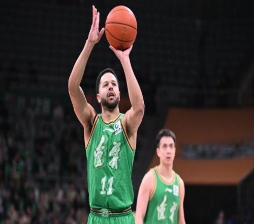 CBA焦點大戰(zhàn)，遼寧vs浙江前瞻，趙繼偉盼望迎來救贖，威爾斯走人，外線需有奇兵站出