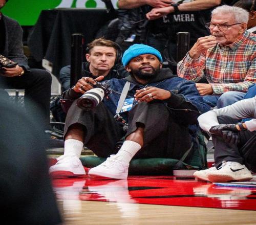 被NBA選中20年后，他重新回到籃球場(chǎng)