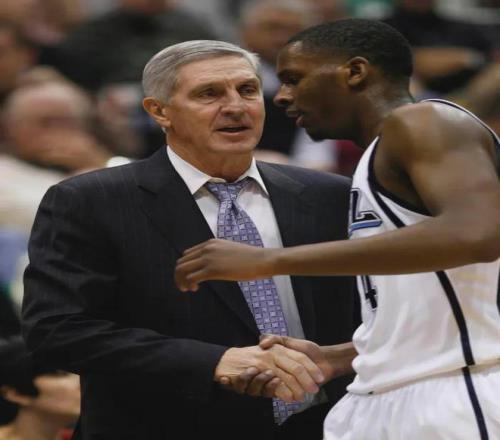 被NBA選中20年后，他重新回到籃球場