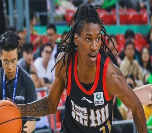 虎父無犬子！21歲鋒線三分球7中5砍32分，父親曾是CBA教頭