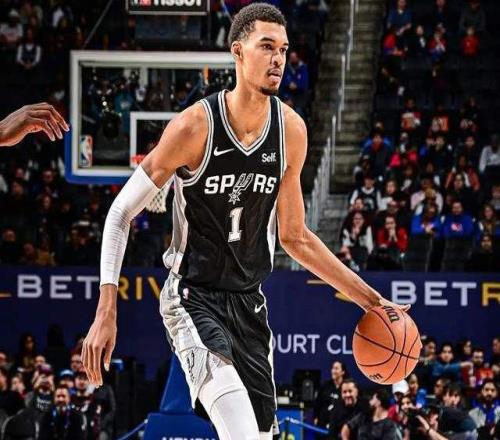 22歲文班MVP登頂！“外星人”的野心，藏不住了