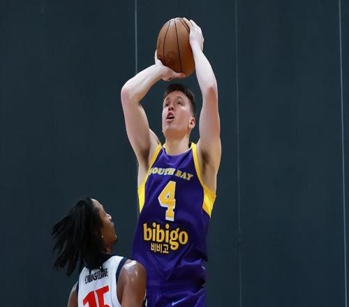 在NBA發(fā)展聯(lián)盟賽場都缺乏自信！湖人側(cè)翼新星是真的徹底沒救了