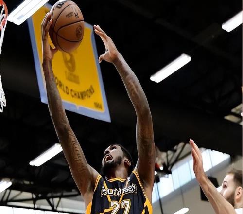 能攻善守的全能型球員！湖人二隊(duì)先發(fā)中鋒的個(gè)人能力非常出色