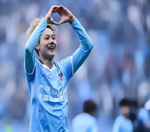 倍有面子！毛偉杰剛結(jié)束U23國足比賽任務(wù)，陳東就親自開車接他