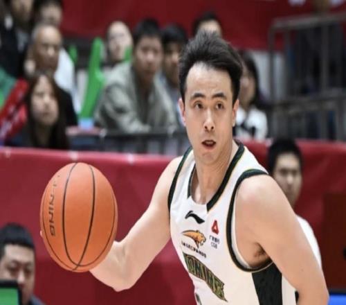 超越易建联，赵继伟职业生涯抢断909次升至CBA历史第八位