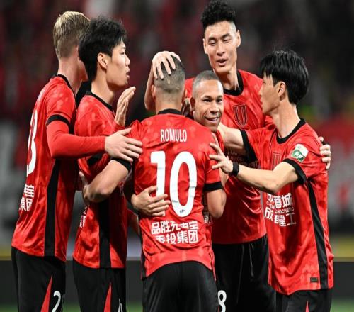 中超夺冠热门诞生：4场不败领跑，把上海海港北京国安远远甩开