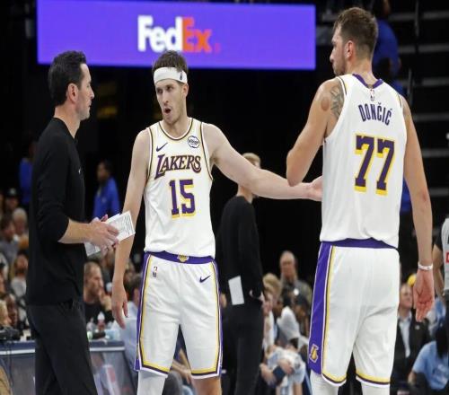 東契奇無對抗受傷，紅著臉哭著離場！賽季報銷