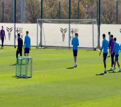 記者：孔德、巴爾德參加巴薩訓(xùn)練，德容、滕森將缺戰(zhàn)馬競(jìng)