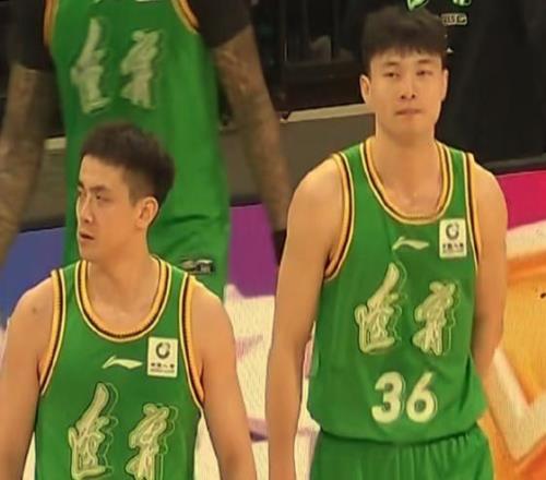 繼偉4+3+9拼盡全力！哈維6分,布羅金頓8分,威爾斯4分,遼籃落后3分