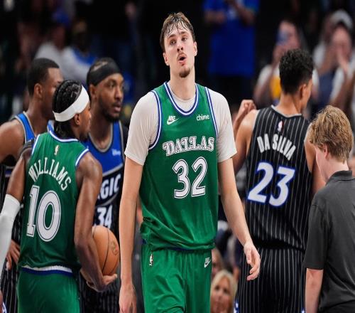 弗拉格51分成NBA歷史最年輕50分先生魔術(shù)客勝獨行俠