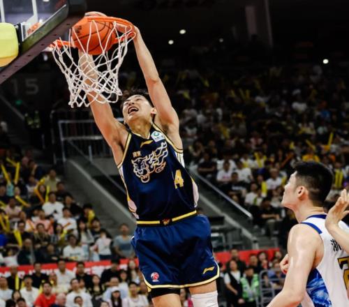 又填滿數(shù)據(jù)欄！復(fù)出7戰(zhàn)場(chǎng)均得分比胡明軒還高，球迷：沒傷更可怕