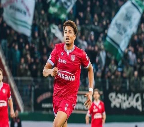 甩開(kāi)中國(guó)資本領(lǐng)先15分！這支瑞士小鎮(zhèn)球隊(duì)正上演“萊斯特城奇跡”