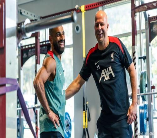 認(rèn)清現(xiàn)實(shí)！斯洛特直言：足壇永遠(yuǎn)造不出第二個薩拉赫