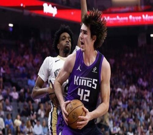 雷諾28+9費(fèi)爾斯28+8+6國(guó)王主場(chǎng)險(xiǎn)勝鵜鶘