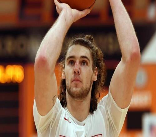 3場征服全隊！太強了，比NBA冠軍中鋒還好用