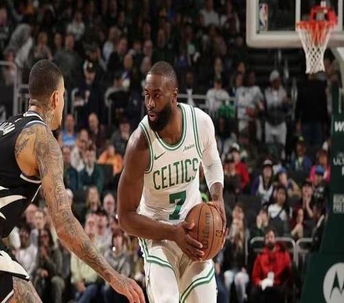 11戰(zhàn)9勝！綠軍32分大勝雄鹿塔圖姆23+11+9布朗26分