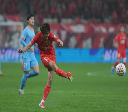 中超第四輪，上海海港21云南玉昆