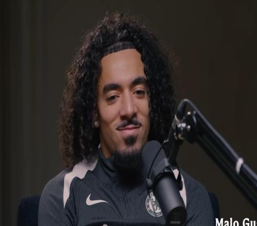 古斯托：最開始我是踢中場的我和里斯關(guān)系很近，經(jīng)常交流