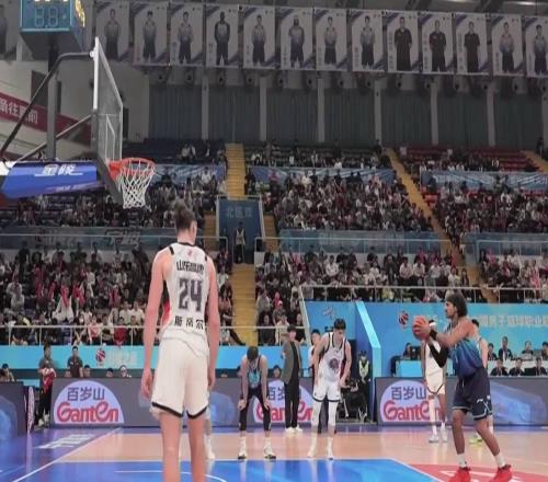 全場(chǎng)進(jìn)攻低迷！山東高速男籃客場(chǎng)6696不敵寧波町渥