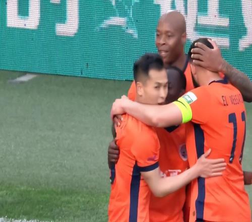 10！青島海牛終結(jié)3連敗，但也出現(xiàn)了丑陋一幕，擊潰河南打破魔咒