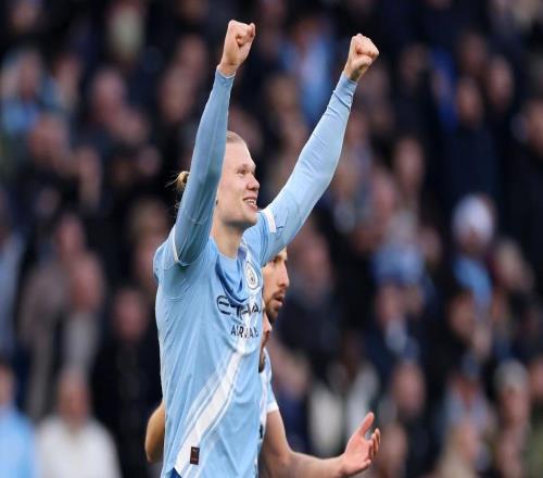 哈蘭德點球破門！英超第3人，3戰(zhàn)利物浦造4球，范戴克送點