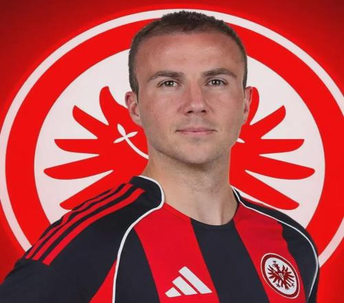 格策征服了法蘭克福，卻已無能力重返德國隊