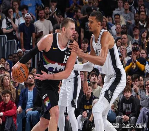 NBA最新排名！衛(wèi)冕冠軍收大禮，活塞鎖定東部第一，湖人雪上加霜