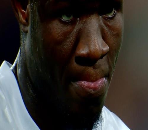 中超爭議判罰！蓋伊送點后黑臉，裁判統(tǒng)一尺度，國安申花中招