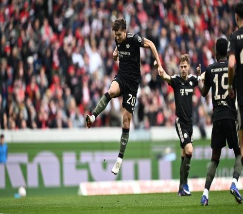 拜仁队史第二次在德甲补时逆转取胜，上次是2017年对阵莱比锡