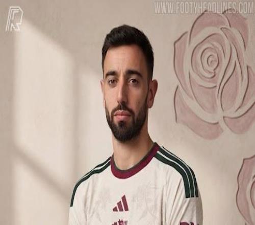 曼聯(lián)下賽季第三球衣諜照曝光，設(shè)計(jì)靈感來自蘭開夏玫瑰