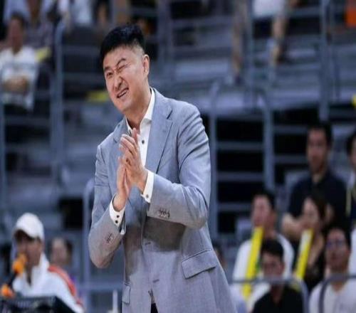 CBA最新消息！曝廣東宏遠簽約2米13大外援，新疆男籃主帥格蘭下課