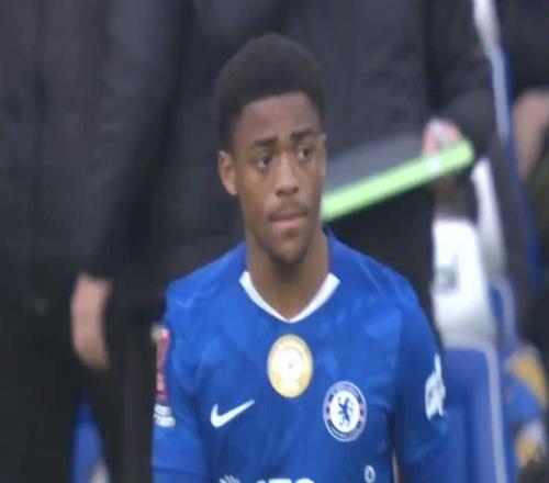 出戰(zhàn)足總杯，17歲小將卡武馬麥奎因上演切爾西一線隊(duì)首秀