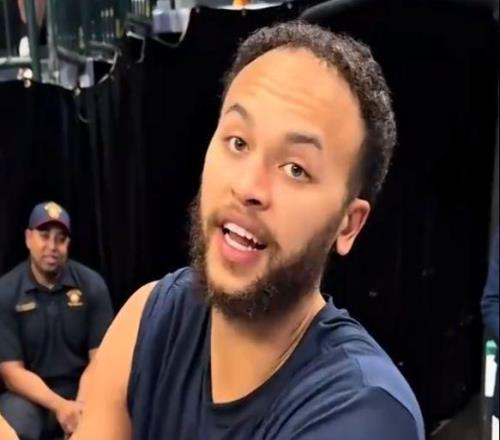 李凱爾再次發(fā)聲：愿意繼續(xù)為中國隊效力，打入奧運會！