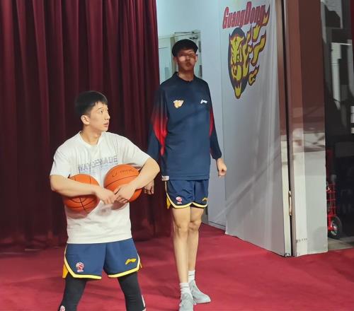 唏噓！昔日潛力鋒線，如今連潛力賽都沒資格打了，粵迷：趕緊走吧