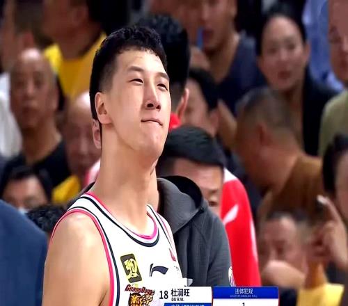 贏20分的局，前國(guó)手在場(chǎng)6！球迷：12分鐘1個(gè)板，還有零蛋旺仔