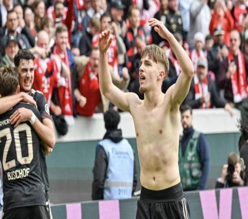 哈曼：有時當輸給拜仁時你不得不脫帽致意，然后說他們就是強