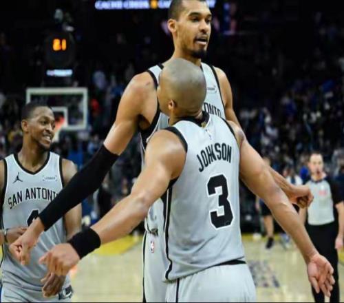 文班亞馬空砍34+18+7難救主！馬刺134136輸掘金，卡斯?fàn)?0+5+9