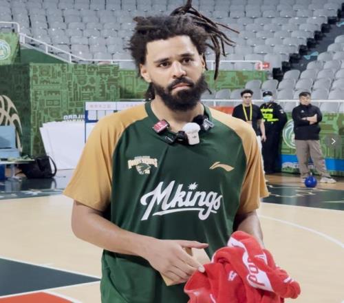 江蘇德比“燃爆”南京，世界級明星前來“助陣”