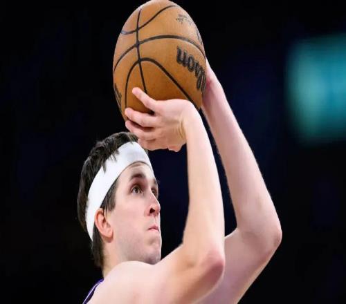 太不巧了！里夫斯報(bào)銷有何影響詹姆斯能否扛住壓力