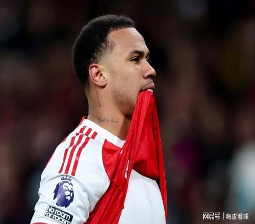 戰(zhàn)略放棄曼城出局后勇奪冠軍，阿森納延續(xù)魔咒，還能沖兩冠