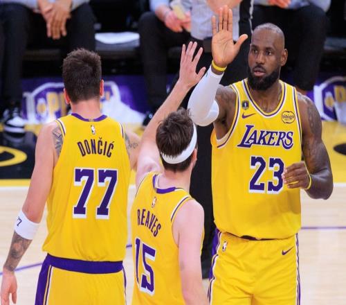 湖人成了軟柿子！火箭記者：火箭和其他西部球隊都想首輪遇湖人