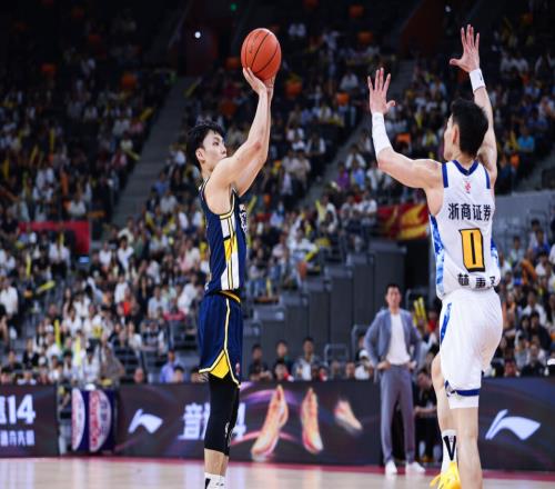 CCTV5直播廣東VS山東全力橫掃！邱彪缺兵少將，杜鋒找到贏球秘訣