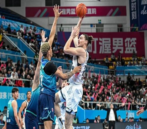 山東男籃季后賽一輪游，并非危言聳聽，邱彪死板用人已成最大軟肋