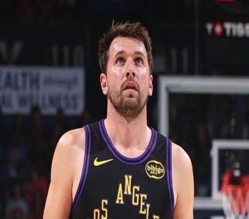 直接返回歐洲！東契奇真的拼了，還不想放棄本賽季