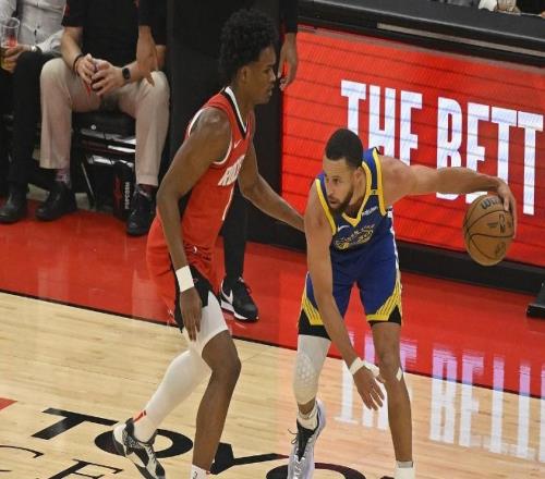 輸火箭采訪！阿門征服科爾，庫里回應狀態(tài)與最后不叫暫停原因！