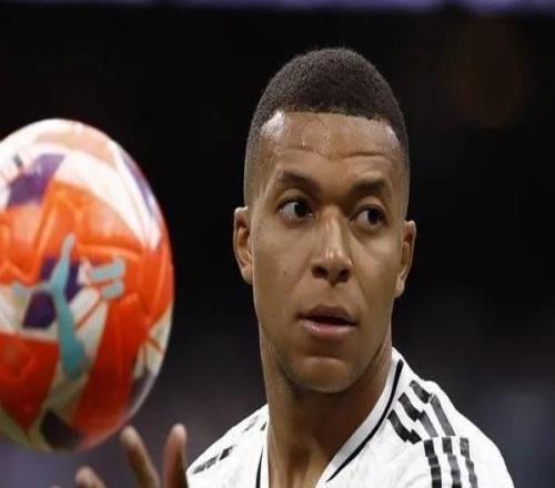 六臺主持人：姆巴佩在皇馬根本不跑動，就等楚阿梅尼給他填坑