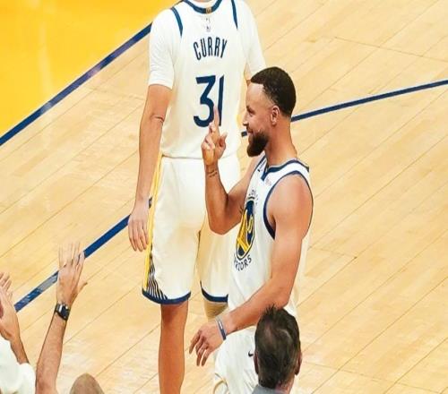 庫里復(fù)出29分，錯失絕殺！申京準絕殺拯救烏度卡，杜蘭特31分8助