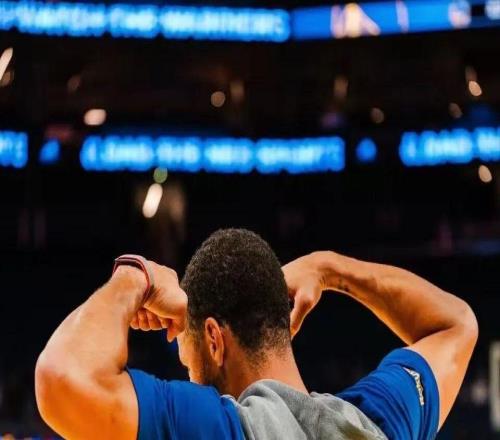 準(zhǔn)絕殺！庫(kù)里復(fù)出就破紀(jì)錄！杜蘭特真絕情?。? />
<div   id=