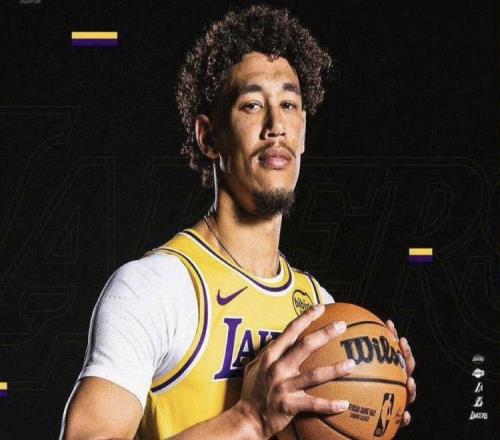 詹姆斯30+9+15，湖人128134负独行侠！谁是输球罪魁数据不说谎